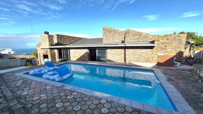 3 Bedroom Property for Sale in Dana Bay Western Cape